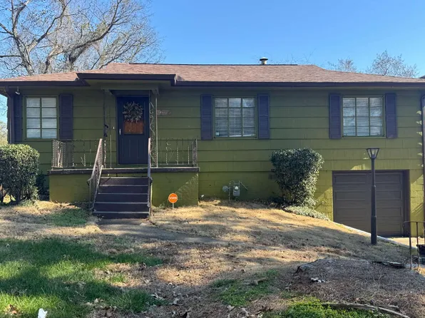 9705 Red Lane Dr, Birmingham, AL 35215