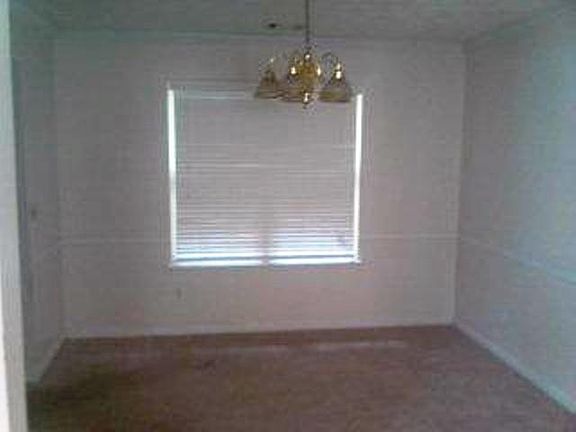 3rd image of 3700 Majestic Dr SW