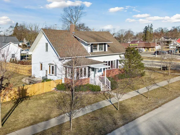 403 W Main St, Carson City, MI 48811