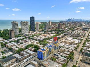 1122 W Catalpa Ave APT 703, Chicago, IL 60640