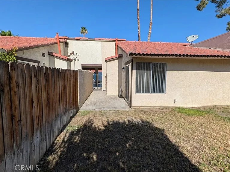 43378 Martini Ct #B — Photo 29
