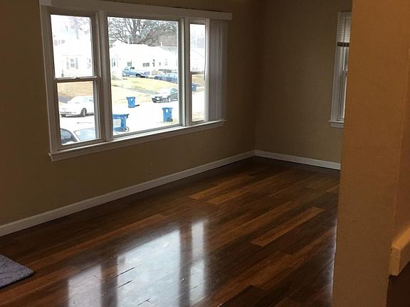 4th image of 10260 Saint Dennis Ln
