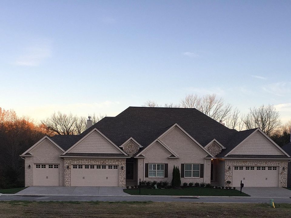 2nd image of 221 Maple Valley Rd #11
