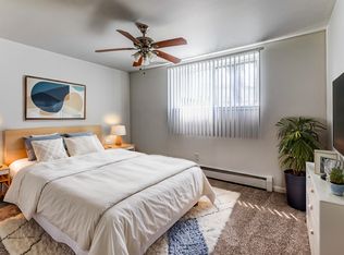 Somerset Manor East Apartments, Sterling Heights, MI 48312