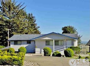 12544 Mouth Smith Rvr Rd, Smith River, CA 95567