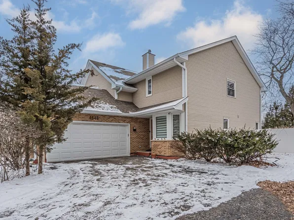 4645 Old Tavern Rd, Lisle, IL 60532