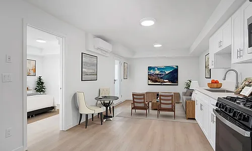 2424 Michigan Ave Photo 1