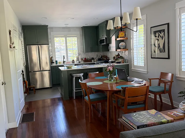 10240 NW Edgewood Dr — Photo 9