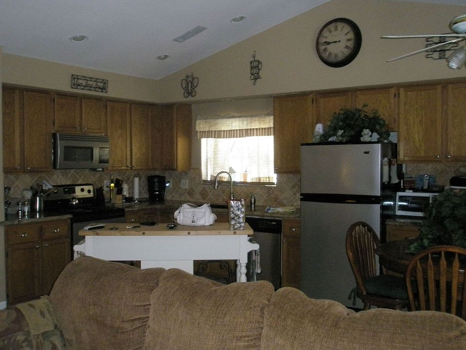 1st image of 2600 Riverview Dr