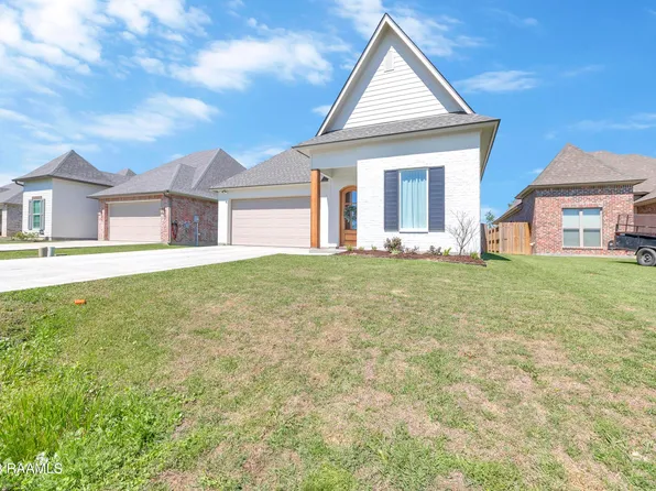 215 Octavia Dr, Scott, LA 70583