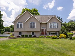 5 Karen Rd, Danbury, CT 06811