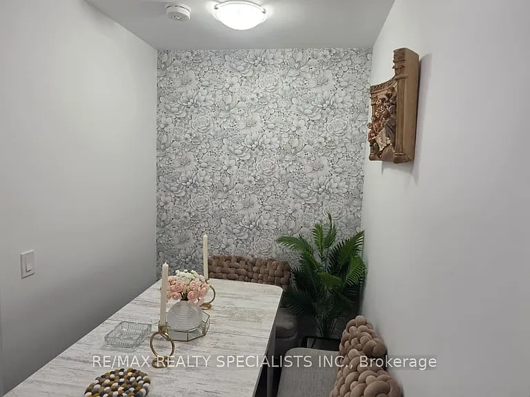 412 Silver Maple Rd #206 — Photo 8