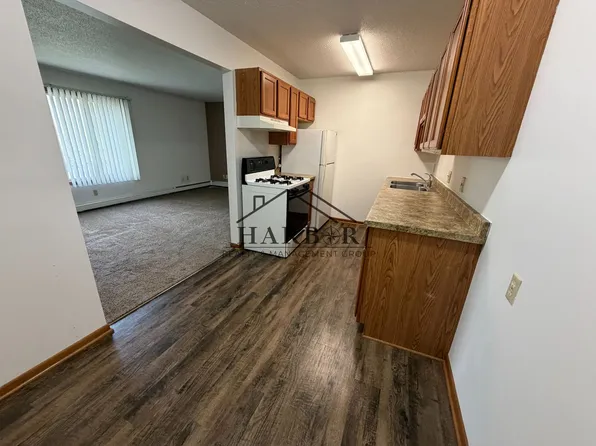 110 2nd Ave SE, Hayfield, MN