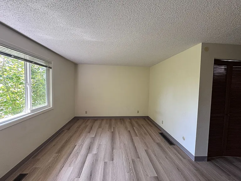 1415 E 31st Ave — Photo 25