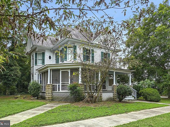 3rd image of 24262 Chadbourne St #230