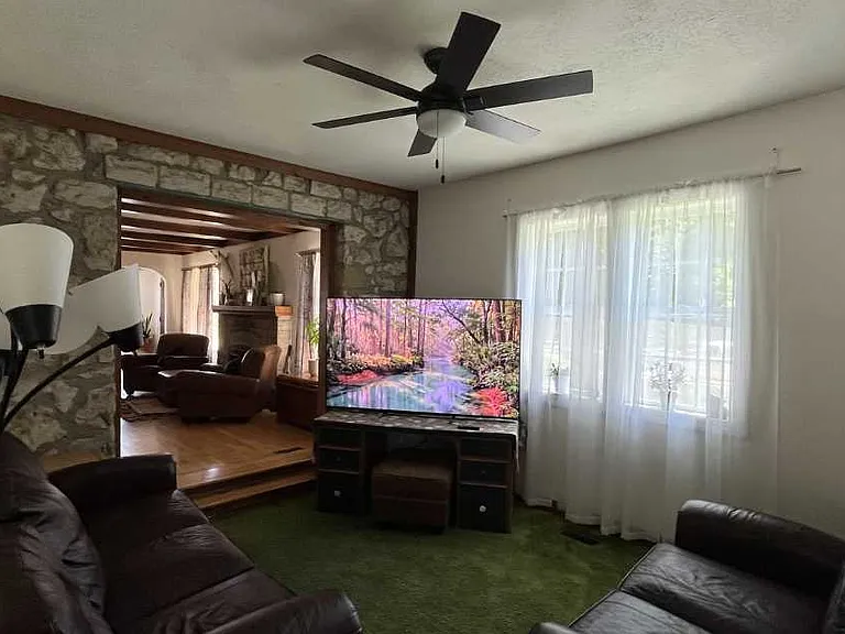 2316 Manchester Rd — Photo 10