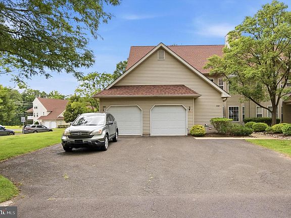 5th image of 940 Grand Blvd #40