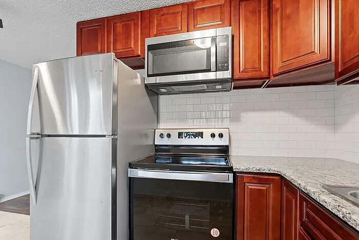4807 SE Boardman Ave #2 — Photo 4