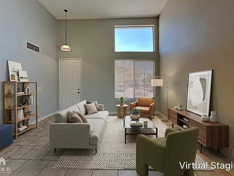 245 Farlin Cir — Photo 2