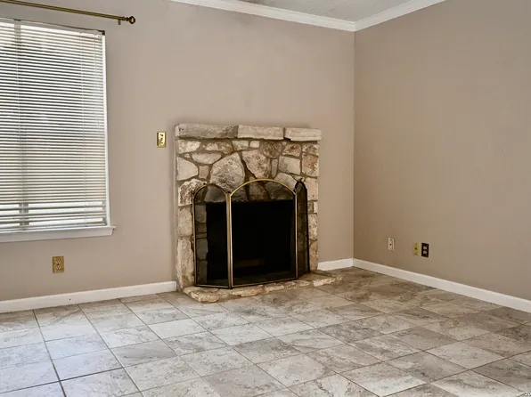 10527 Perrin Beitel #C-214, San Antonio, TX 78217