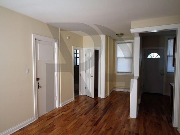 4th image of 4407 N Wolcott Ave #4417B3