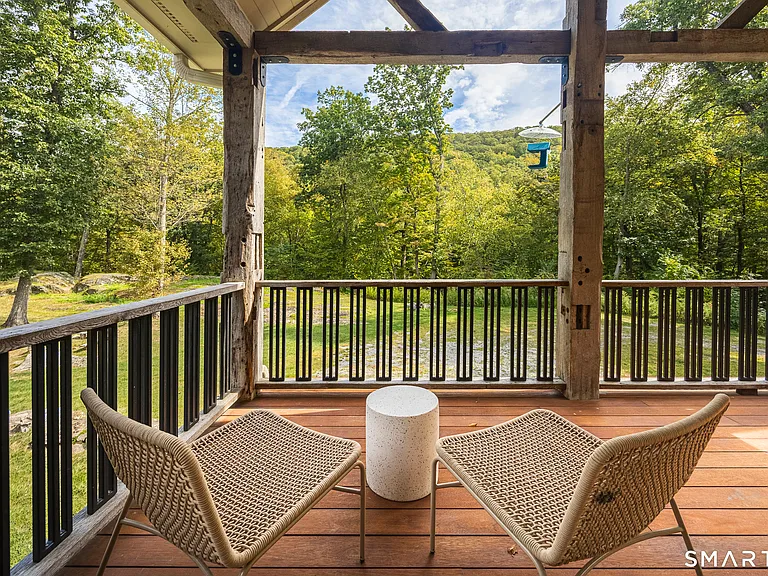 121 Quaker Hill Rd — Photo 34