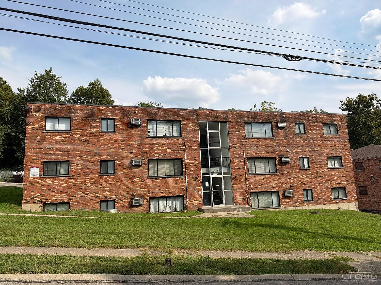 2 bed, 1.0 bath, $1,150 — Photo 1
