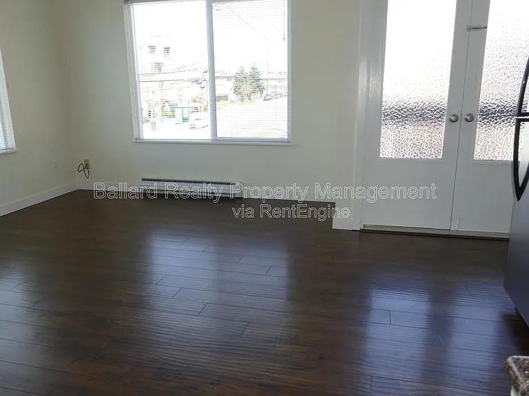 9030 Greenwood Ave N #201 — Photo 3