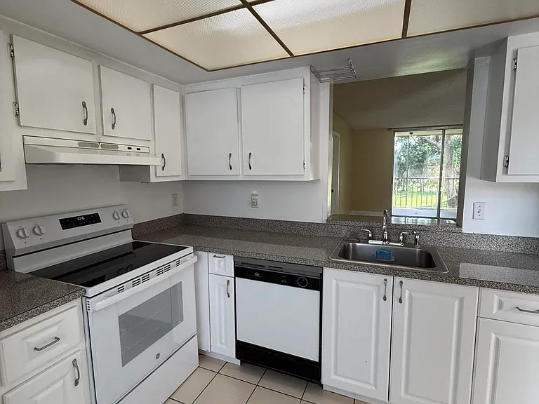 7895 Margate Blvd #203 — Photo 3