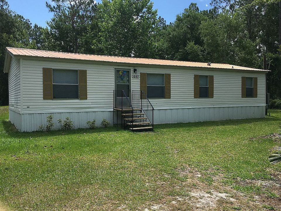 1st image of 1697 Holly Ln