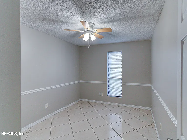 4641 Yerkes St — Photo 9