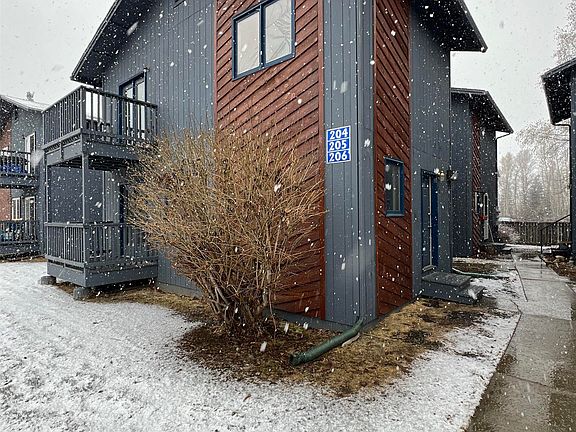 2nd image of 1018 Dogwood St APT 204