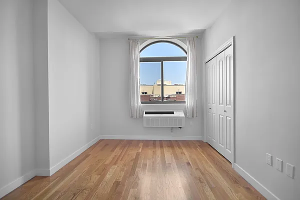 Rented by Compass | media 4