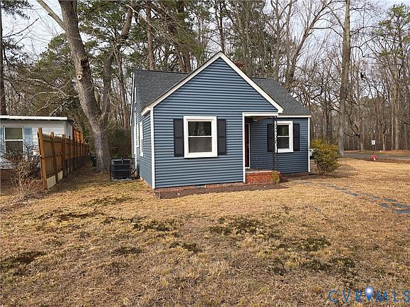 3rd image of 215 Naglee Ave