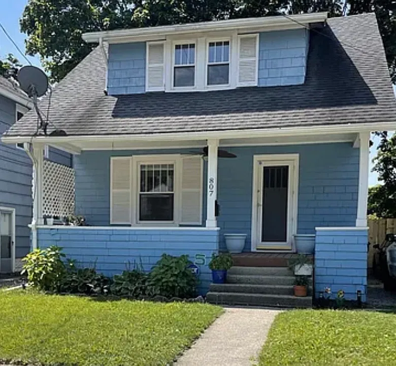 807 N Magnolia Ave