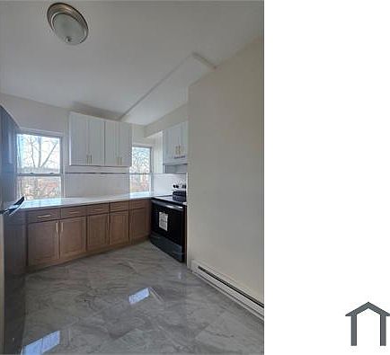 1st image of 26 Vineyard Ave #2