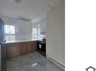 26 Vineyard Ave #2, Yonkers, NY 10703