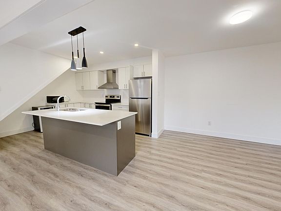 3rd image of 105 Andover Dr #24