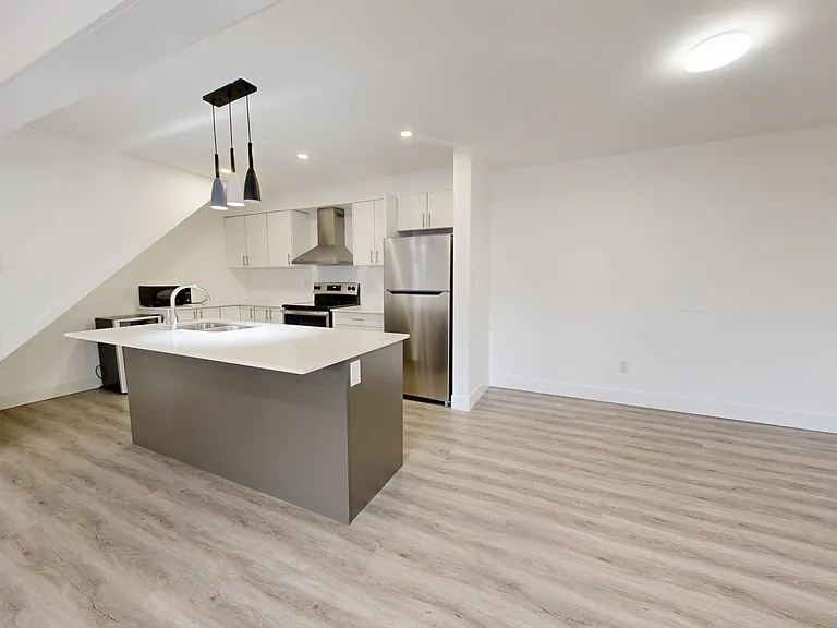 105 Andover Dr #24 — Photo 3