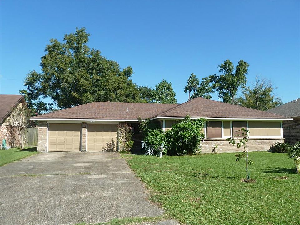 1st image of 502 Evergreen Dr