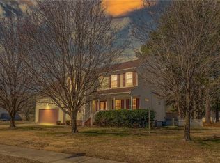 628 Erin Ln, Chesapeake, VA 23323