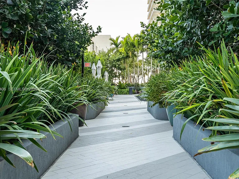 121 NE 34th St #Penthouse 3217 — Photo 56