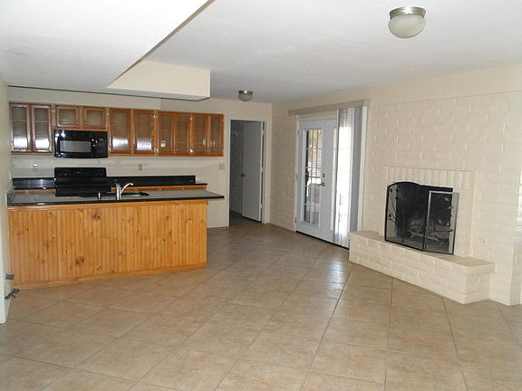 Family room/Kitchen