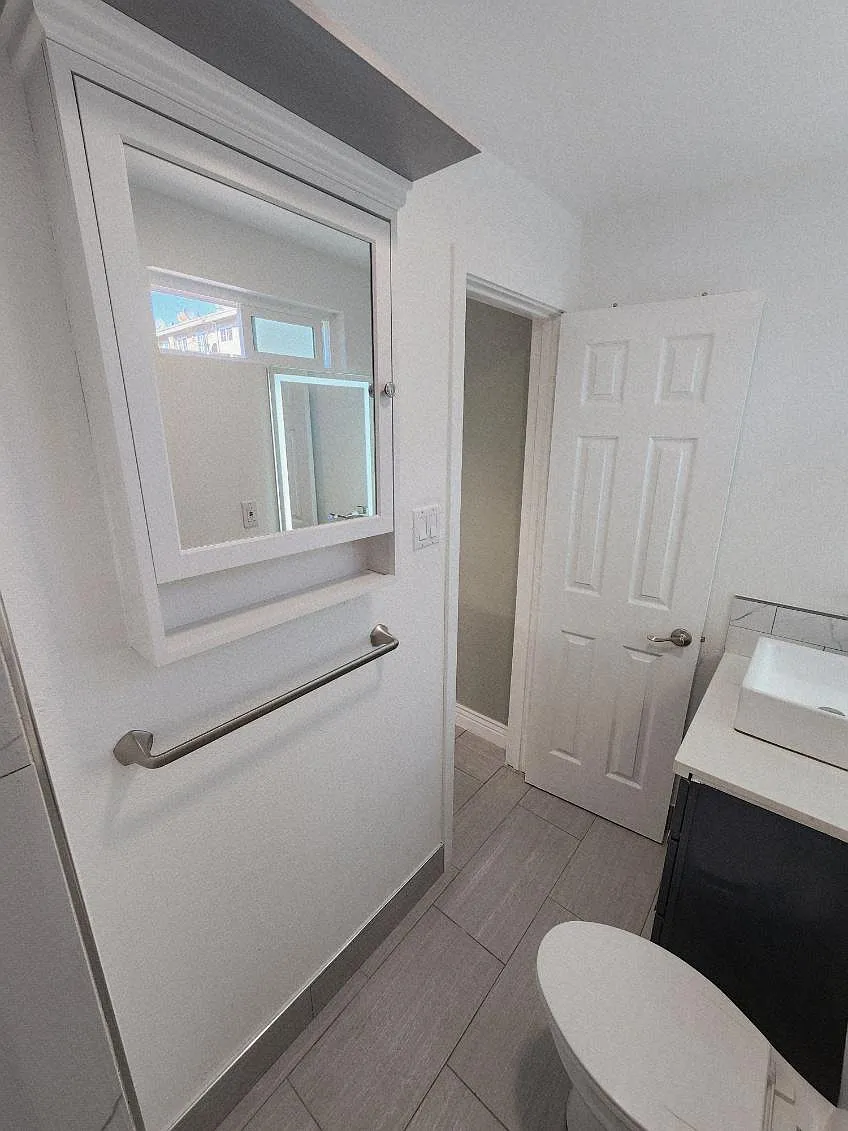 Studio, 300 sqft, $1,500 — Photo 1