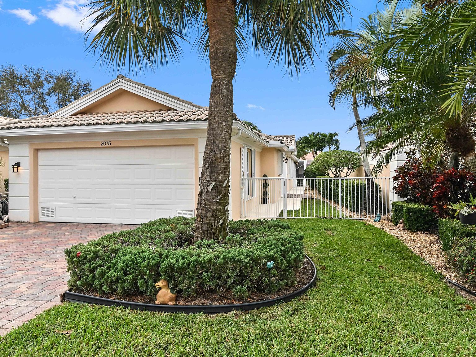 2075 Guadeloupe Dr, Wellington, FL 33414 MLS RX10943251 Zillow