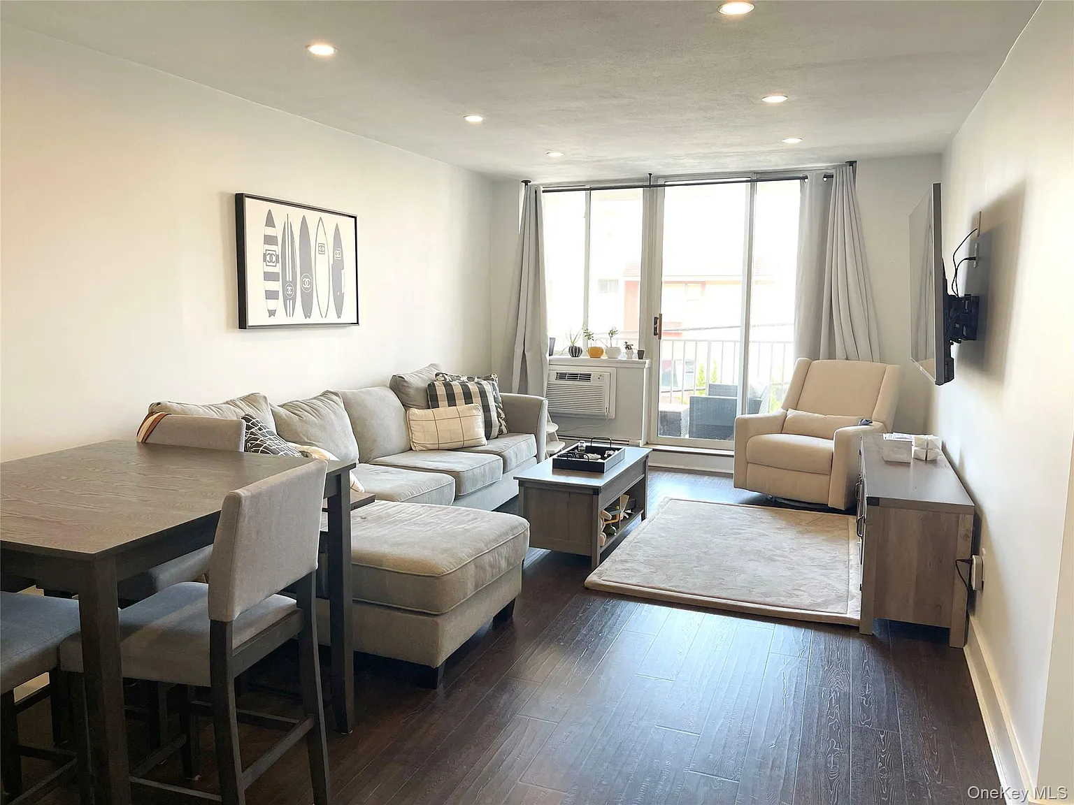 1 bed, 1.0 bath, 800 sqft, $3,300 — Photo 4