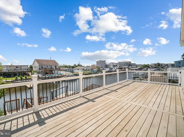 1 S Ensign Dr, Little Egg Harbor, NJ 08087