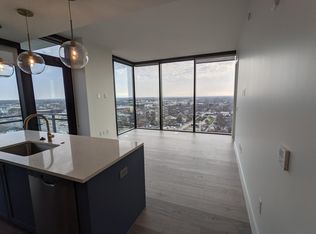 98 Red River St, Austin, TX 78701