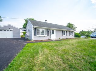 83 Indian Field Rd, Bridgeport, CT 06606