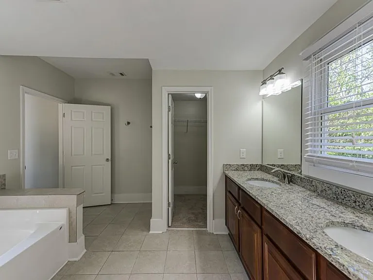 86 Mayson Ave NE — Photo 29